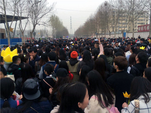 RFID技術(shù)助力鄭州BIGBANG演唱會(huì) RFID技術(shù)助力鄭州BIGBANG演唱會(huì)